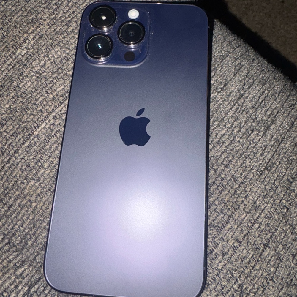 iPhone 14 Pro Max 128gb unlocked.